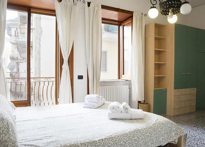 Semesterbostad Pace Minori