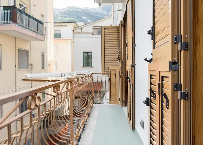 Pace Semesterbostad Minori